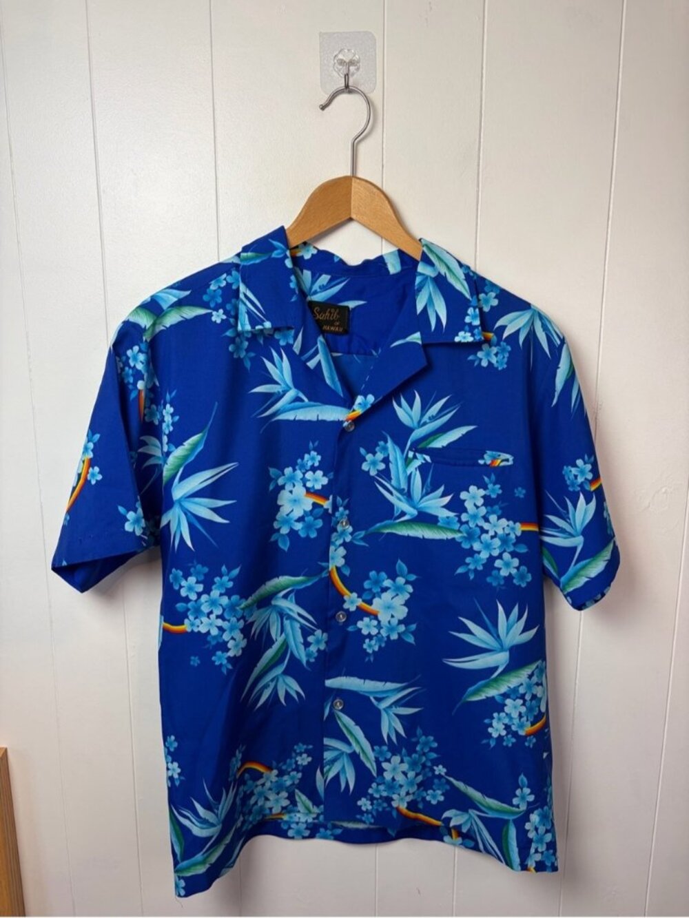 Vintage Sahiti Hawaii Mens Small Blue Hawaiian Shirt Tropical Floral Aloha 90s
